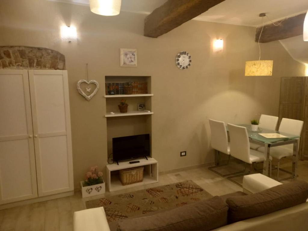 Elegante Suite Giulia nel centro di Vercelli L'Antico Vicolo